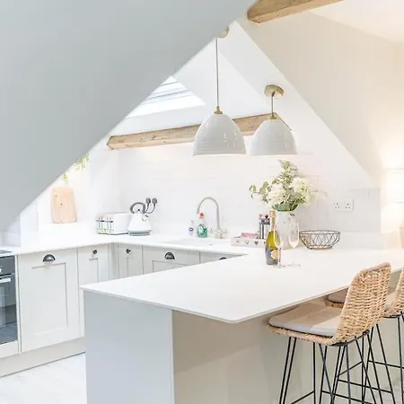 Otterbield, Derwent House,