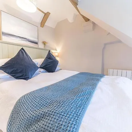 Otterbield, Derwent House, * ポーティンズケール